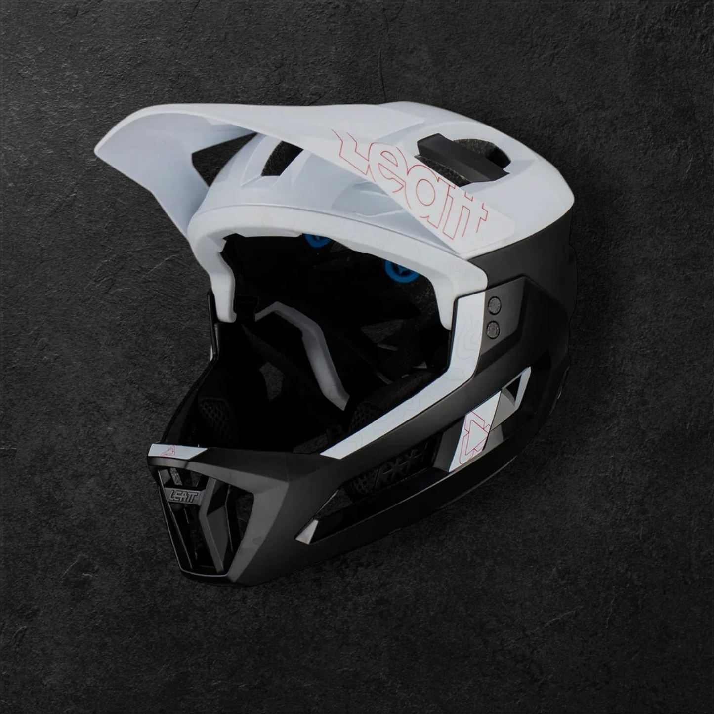 LEATT ENDURO 3.0 MOUNT