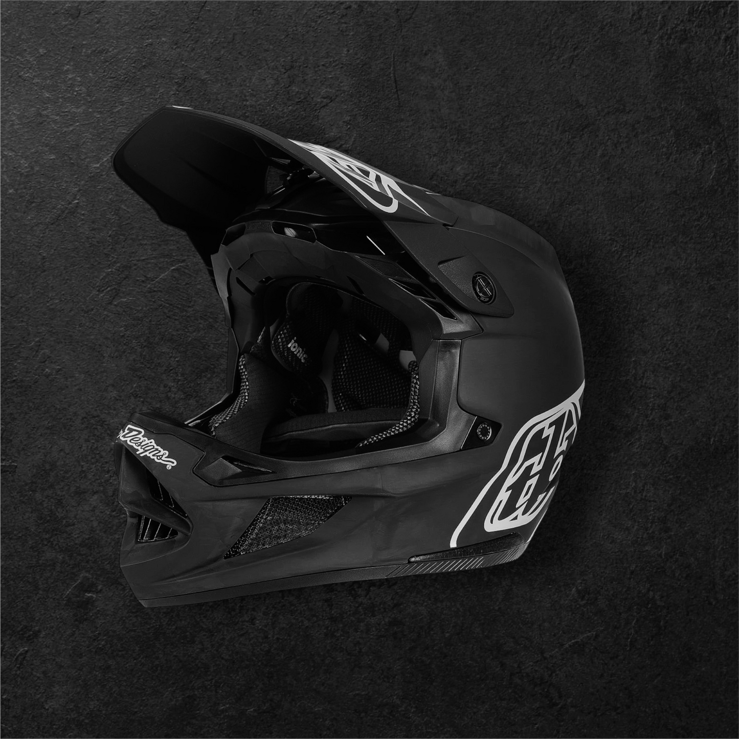 TROY LEE D4 MOUNT